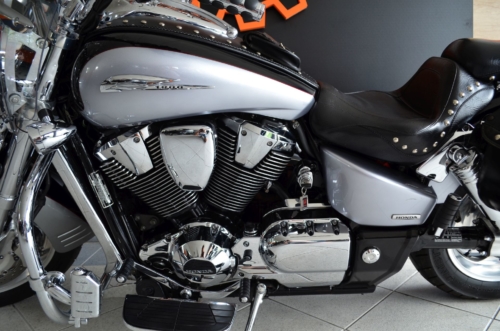 HONDA VTX1800 RETRO STAN PERFEKT MAX DODATKÓW !!! Niski Przebieg 2006r