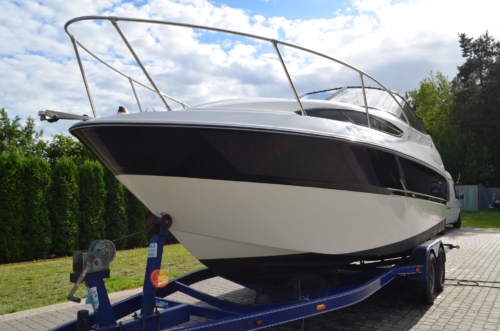 MOTORÓWKA BAYLINER CIERA 2455 24′ SILNIK MERCRUISER 5.7L V8 250HP NAPĘD BRAWO 3