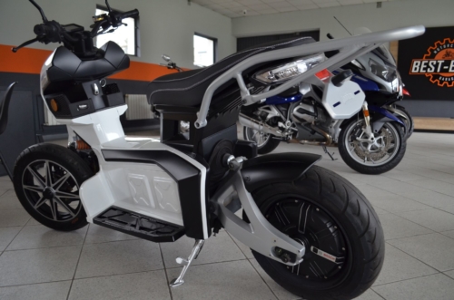 DOOHAN ITANK Skuter elektryczny + ładowarka (Ego2 Goodyear)
