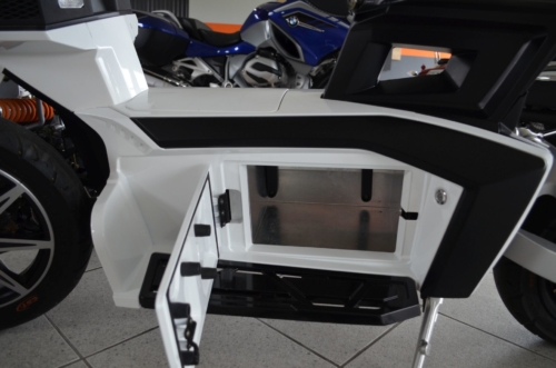 DOOHAN ITANK Skuter elektryczny + ładowarka (Ego2 Goodyear)