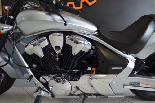 HONDA VT1300 INTERSTATE Niski Przebieg SUPER STAN