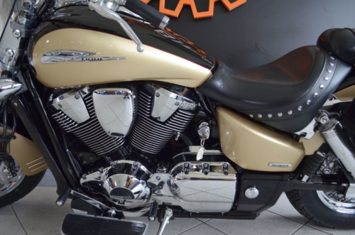 GWARANCJA !!! HONDA VTX1800 RETRO MEGA NISKI PRZEBIEG ! 100% BEZWYPADKOWY !!! JAK NOWY !!!