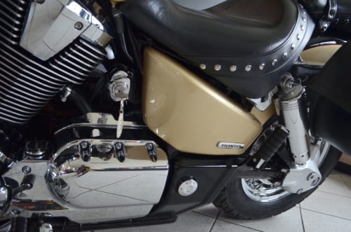 GWARANCJA !!! HONDA VTX1800 RETRO MEGA NISKI PRZEBIEG ! 100% BEZWYPADKOWY !!! JAK NOWY !!!