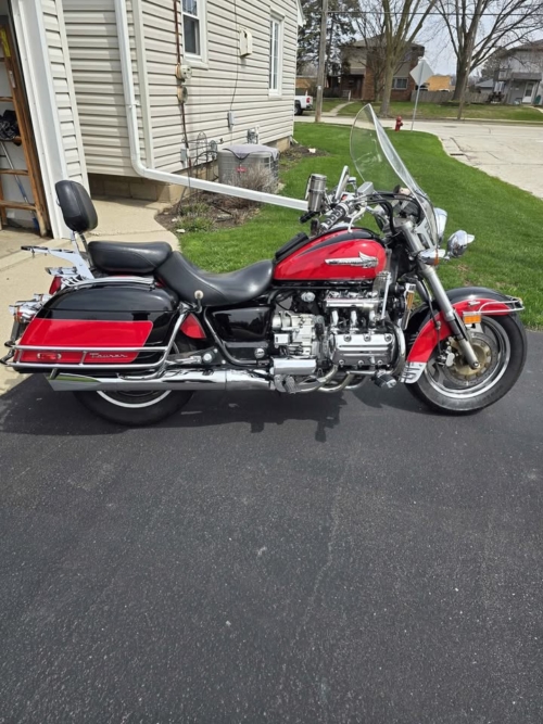 GWARANCJA !!! HONDA VALKYRIE F6C GL1500 MEGA NISKI PRZEBIEG ! 100% BEZWYPADKOWY !!! (Kopia)