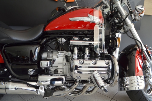GWARANCJA !!! HONDA VALKYRIE F6C GL1500 MEGA NISKI PRZEBIEG ! 100% BEZWYPADKOWY !!! (Kopia)