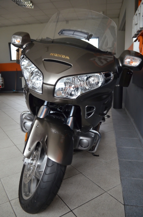 GWARANCJA !!! HONDA GL1800 GOLDWING BEZWYPADKOWY ! MEGA NISKI PRZEBIEG !!! PERFEKT !